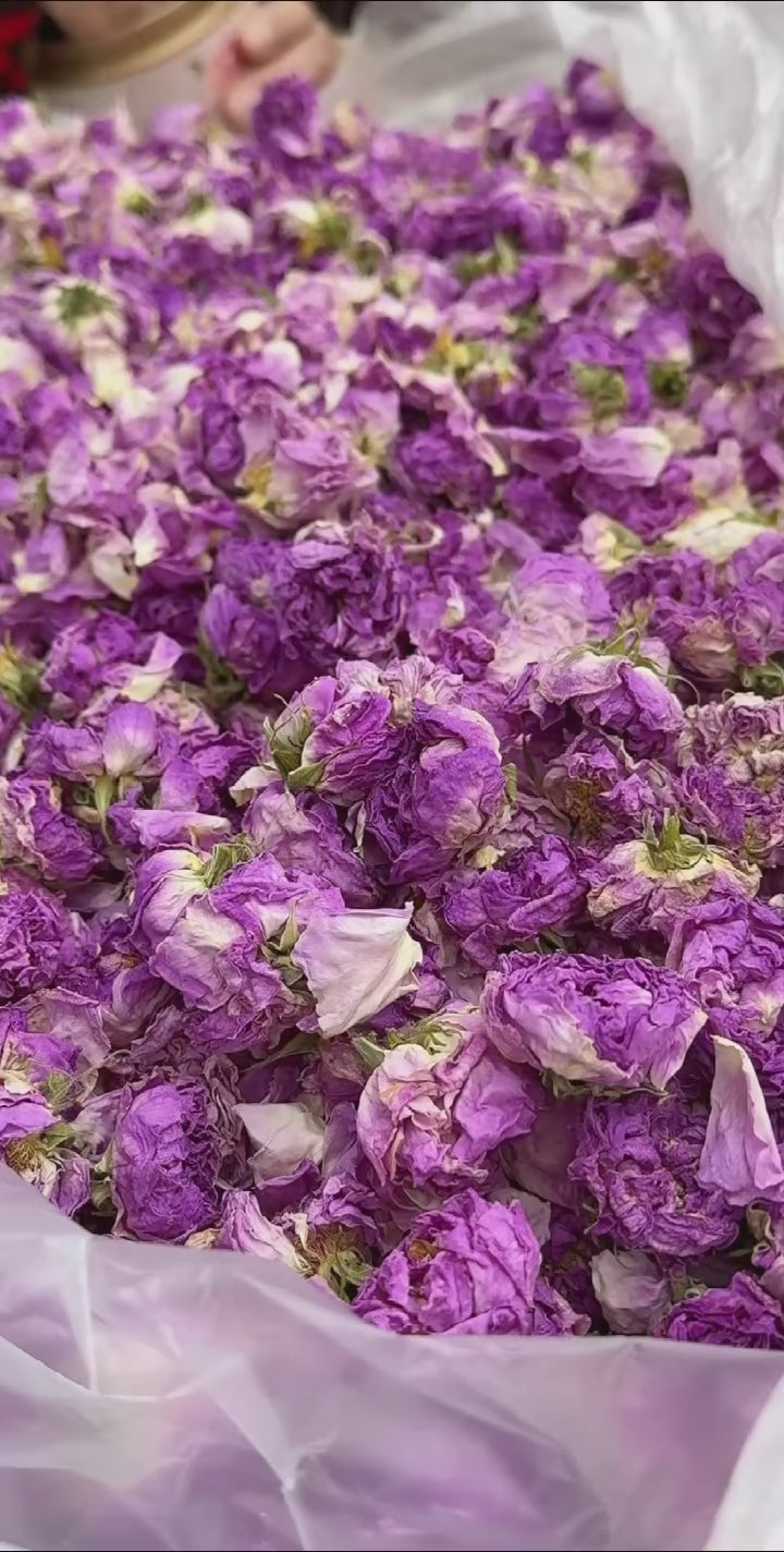 Damascus rose buds, whole flower, first harvest. One bud brews one full cup. Rich natural fragrance, soft pink liquor, gently sweet. 50g per jar.