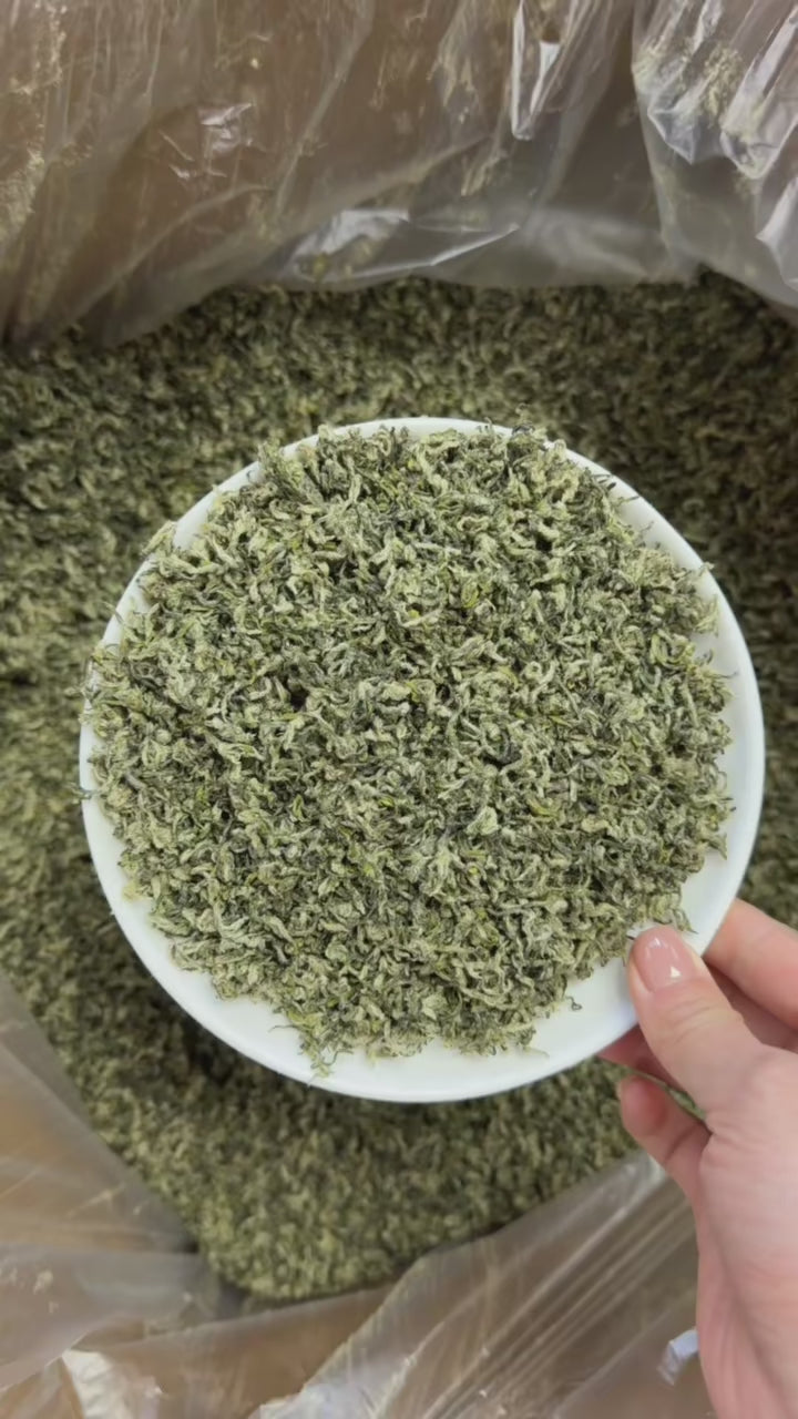 2026 First Flush Handmade Biluochun Green Tea – Early Spring Harvest, Rich Floral & Fruity Aroma
