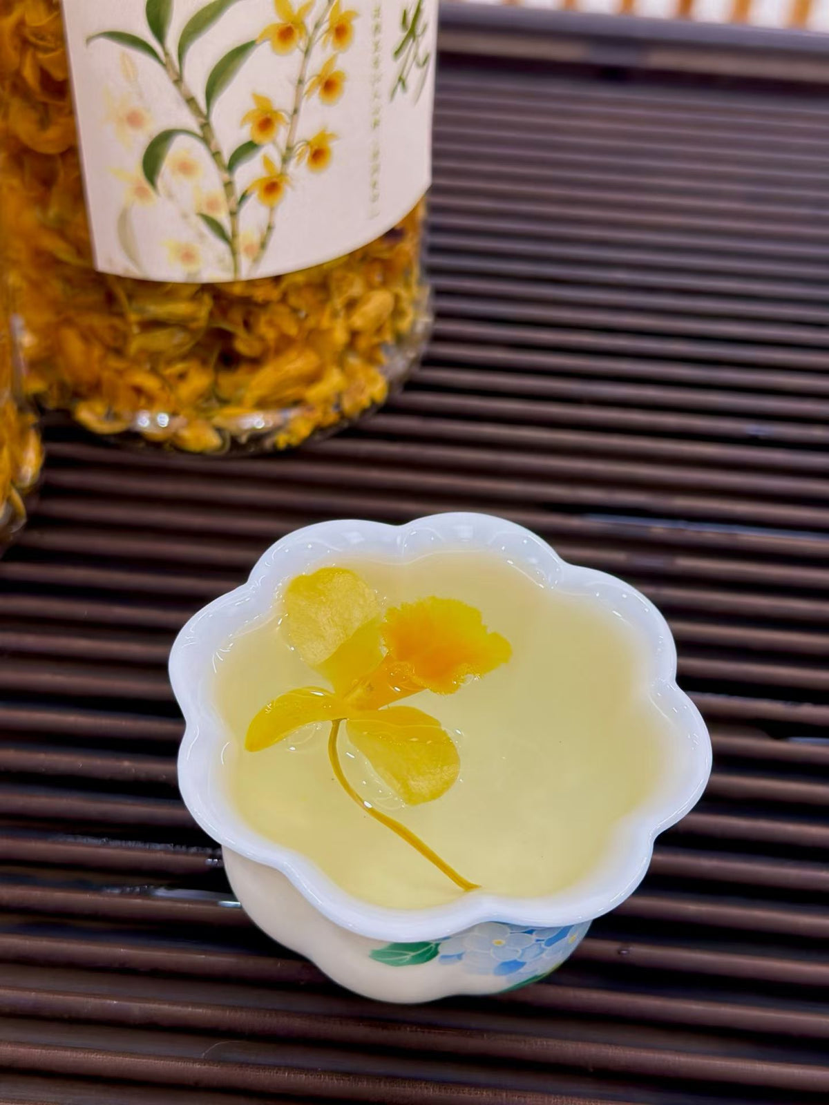 Drumstick Dendrobium Flower · Golden Orchid Herbal Tea