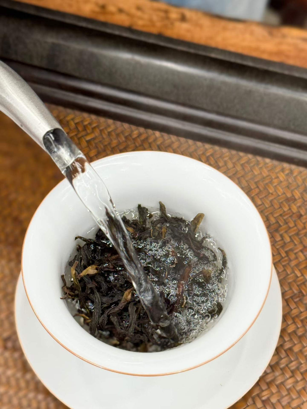 Duck Shit Aroma Phoenix Dan Cong, 2026 spring oolong. Orchid fragrance, mineral finish, immediate sweetness. Chaozhou origin. One of the most distinctive teas there is.
