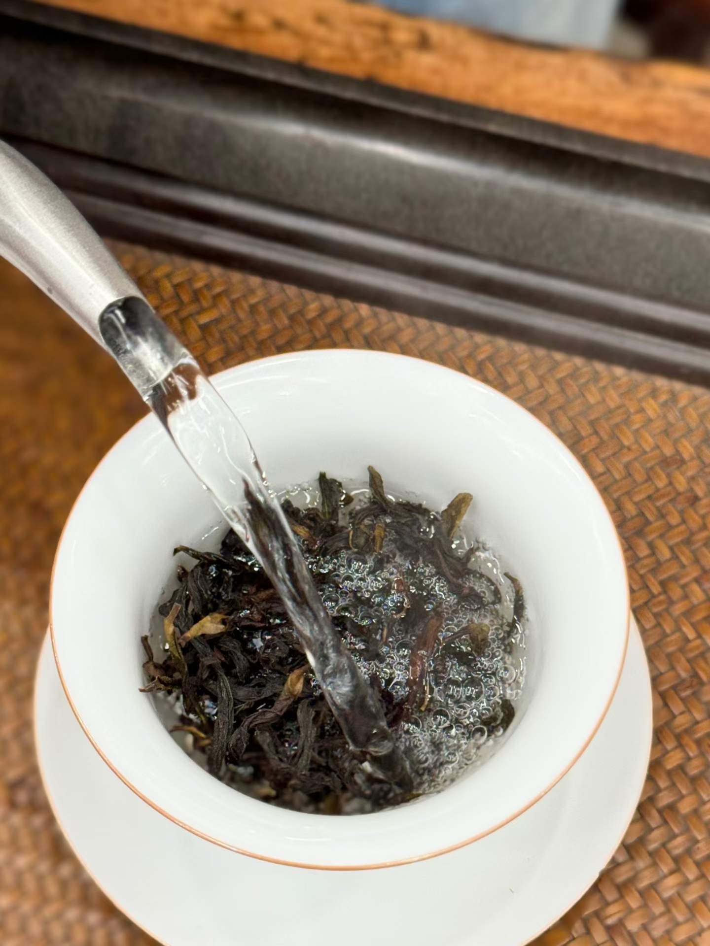 Duck Shit Aroma Phoenix Dan Cong, 2026 spring oolong. Orchid fragrance, mineral finish, immediate sweetness. Chaozhou origin. One of the most distinctive teas there is.