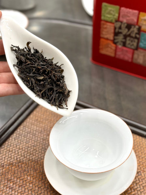 Duck Shit Aroma Phoenix Dan Cong, 2026 spring oolong. Orchid fragrance, mineral finish, immediate sweetness. Chaozhou origin. One of the most distinctive teas there is.