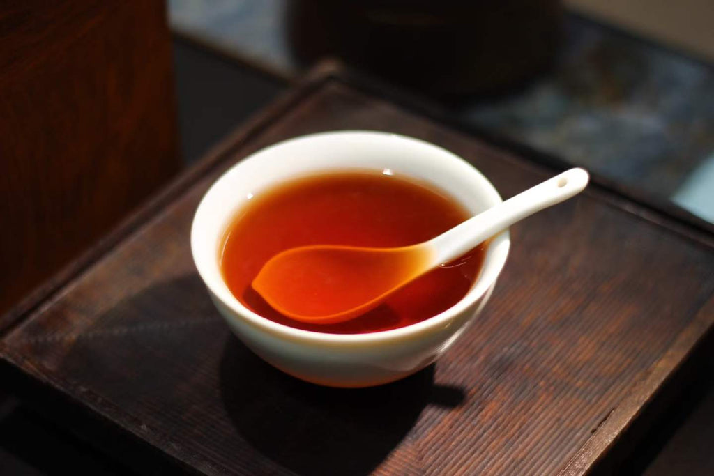 Guangxi Liu Bao Dark Tea Gift Box | Aged Heritage Tea in Ceramic Jars, 500g