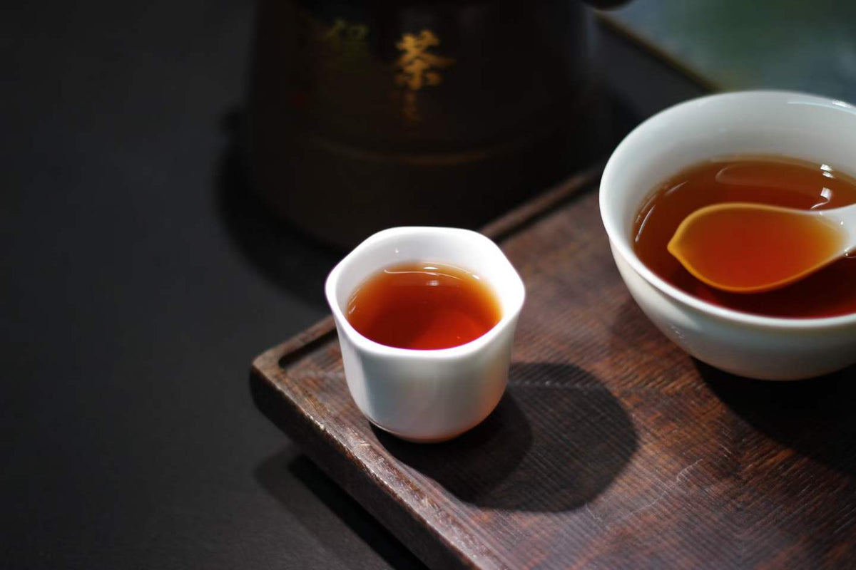 Guangxi Liu Bao Dark Tea Gift Box | Aged Heritage Tea in Ceramic Jars, 500g